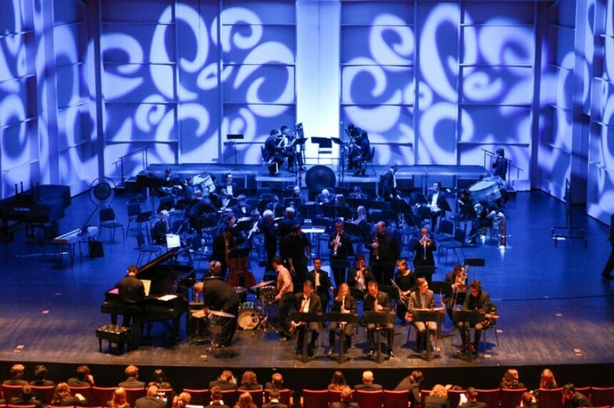 Mosaic performance in Eisenhower Auditorium