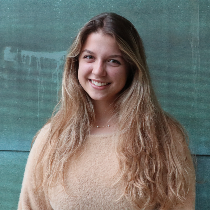 Portrait of Ariana Braun