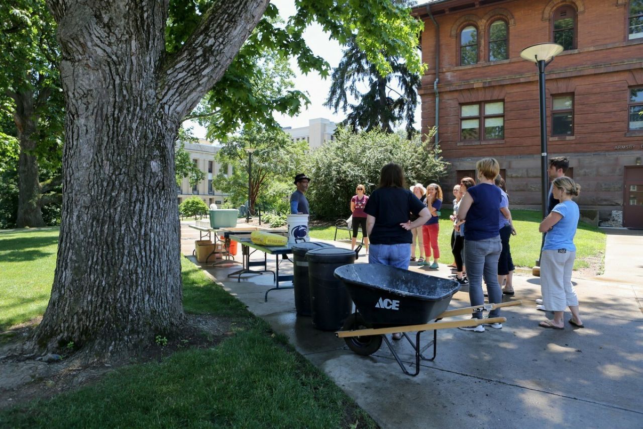 Steve Carpenter leads a workshop outside