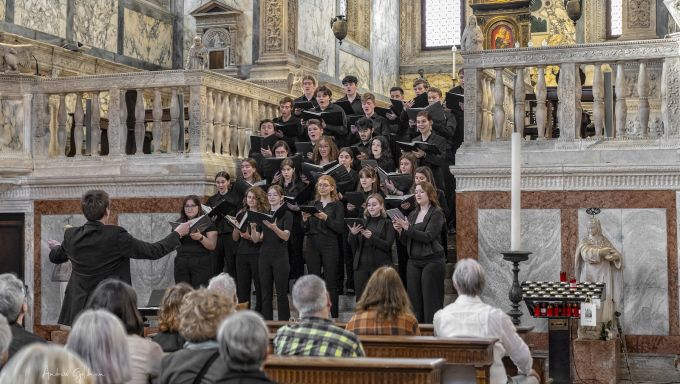 Concert Choir performing in Venice cathedral