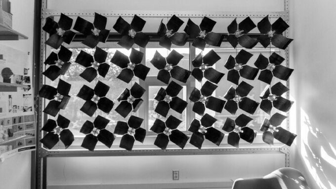 Black and white image of a shading device for the windows of buildings.