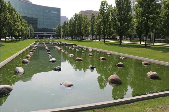 The Cleveland Clinic reflecting pool.