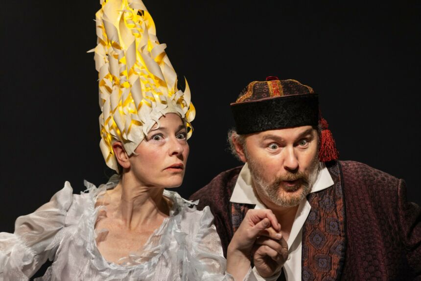 Jenny Lamb and Steve Snyder in 'A Christmas Carol'