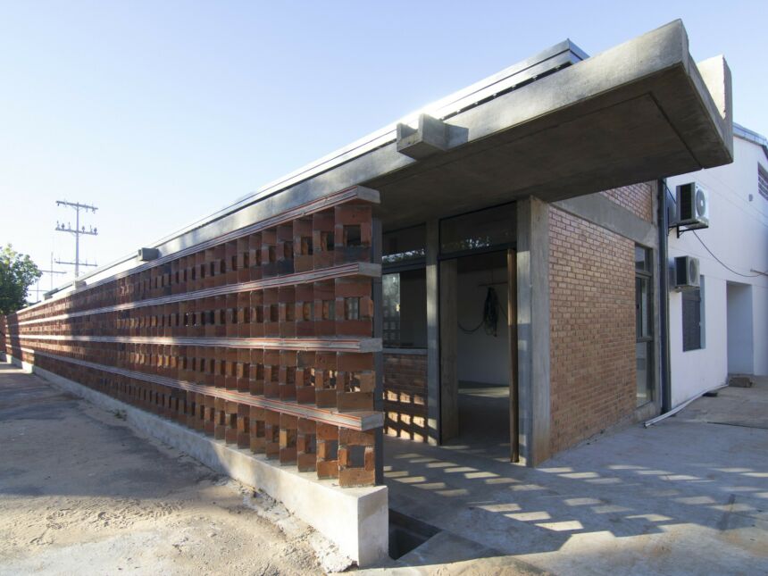 Office Building for Frigorifico Guarani SACI in Itaugua, Paraguay.