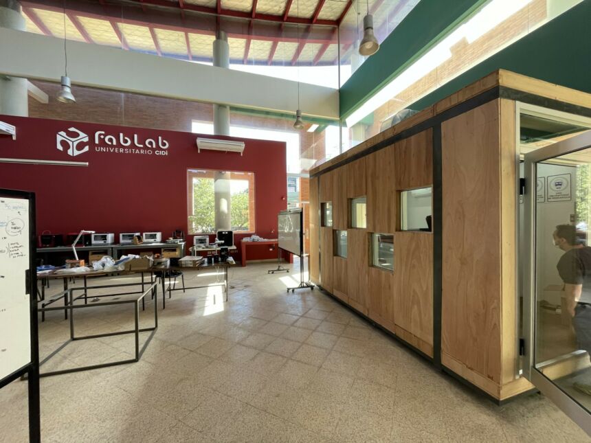 FabLab CIDi remodeling at the National University of Asuncion, Paraguay.