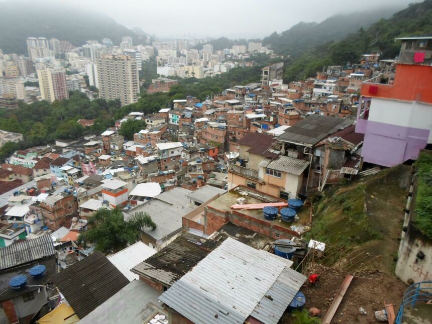 Overhead photo of the favela